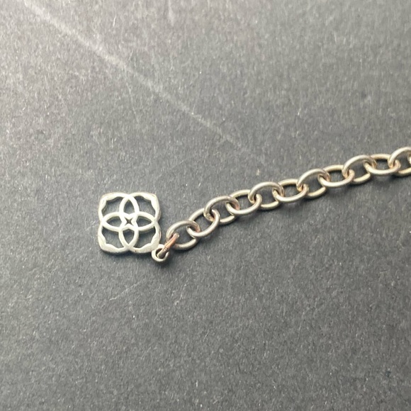 Kendra Scott necklace and earrings set with bag - Picture 8 of 11